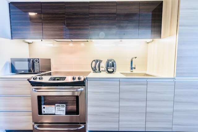 グラッドストン スイーツ - トロント セントラル