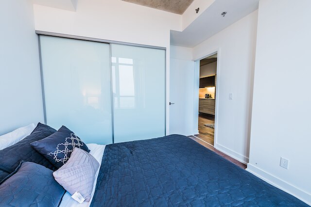 グラッドストン スイーツ - トロント セントラル