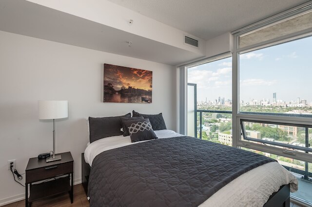 ライフ スイーツ ソーホー 2 ベッド - 2 バス CN タワー ビュー