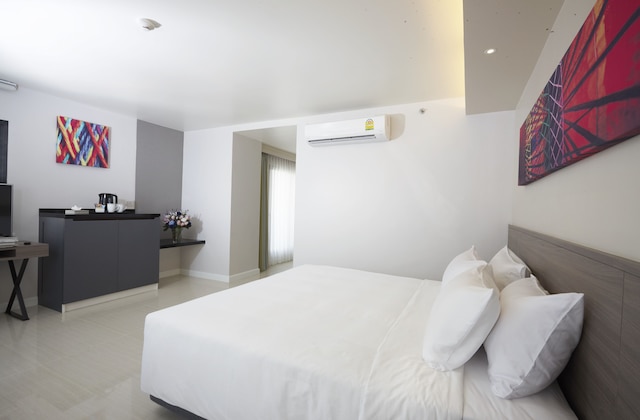 プラソ アット ラチャダ 12 ホテル