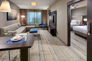 ホームウッド スイーツ バイ ヒルトン サン ディエゴ ダウンタウン / ベイサイド