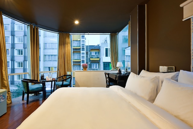 ザ ノーブル スワン ホテル ニューワールド