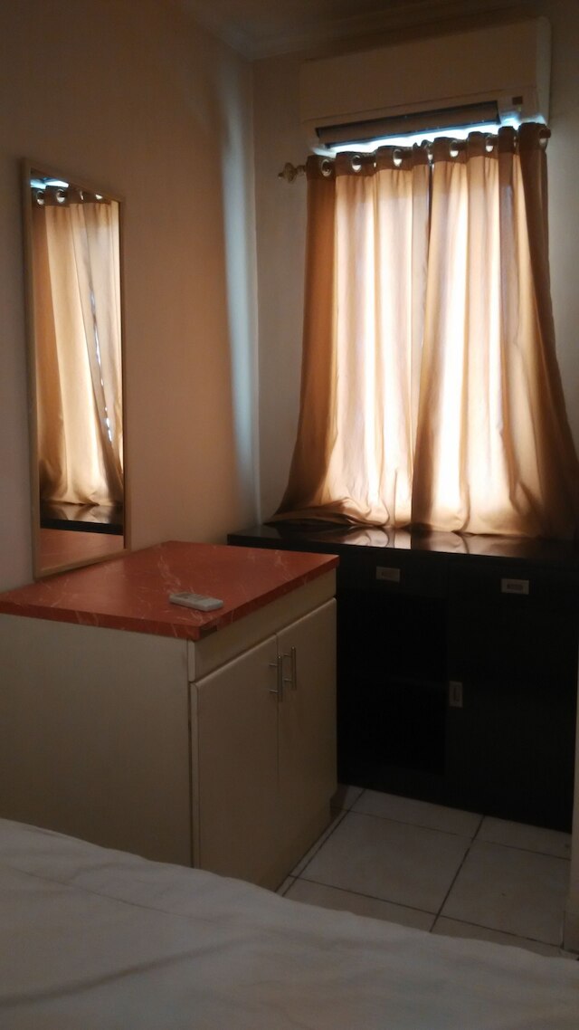 アダル アパートメント