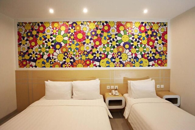 ナイト & デイ スラバヤ - グヌンサリ