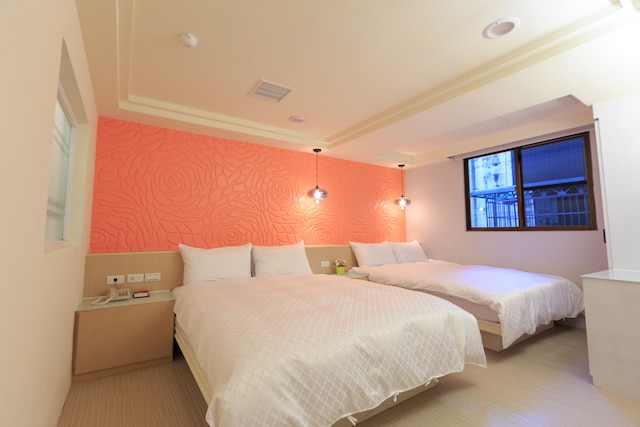 トラベル ヤング