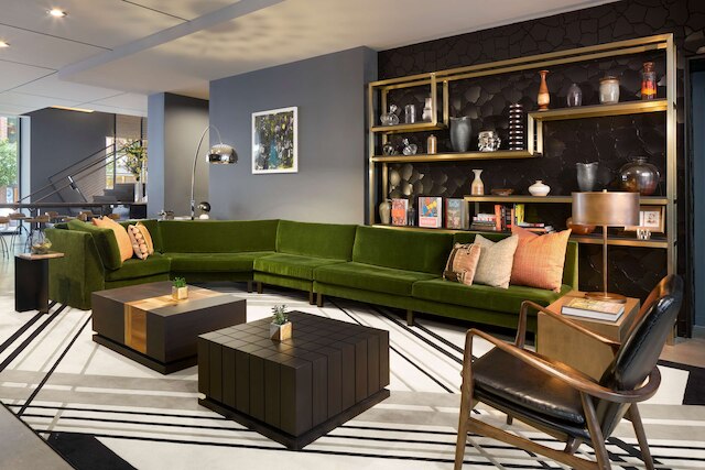 トンプソン シアトル, ハイアット