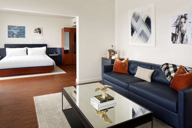 トンプソン シアトル, ハイアット