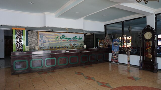 ホテル スーリヤ インダー