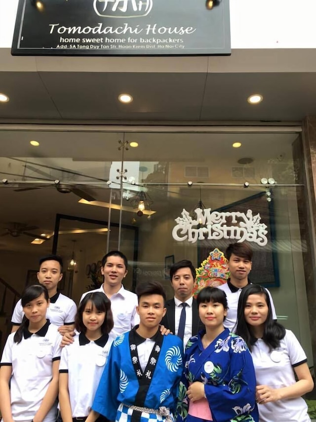 トモダチ ハウス