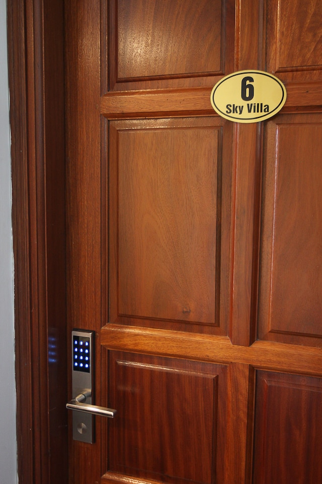 トモダチ ハウス