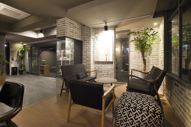 ブラウン ドット ホテル