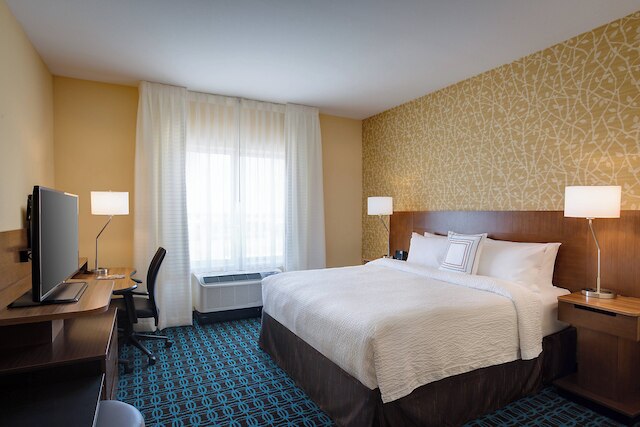 フェアフィールド・イン＆スイート・ダラス・ウエスト/I-30