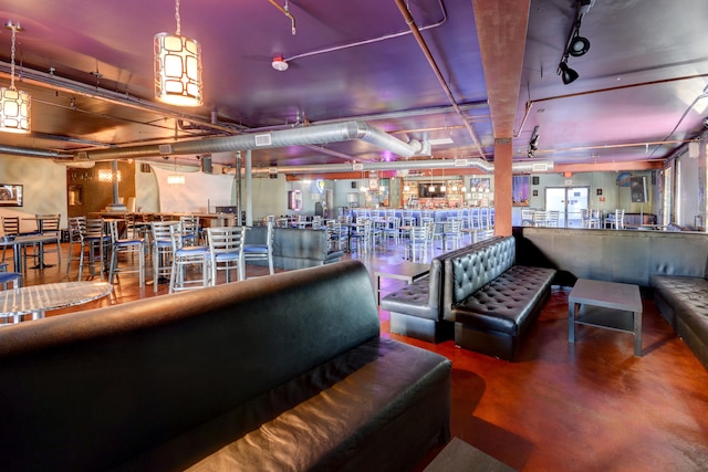 サンダーバード ホテル