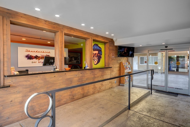 サンダーバード ホテル