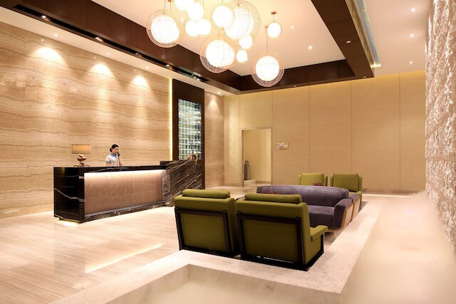 ウィンダム グランド プラザ ロイヤル ホアユィ重慶 (重慶華宇温徳姆至尊豪廷大酒店)