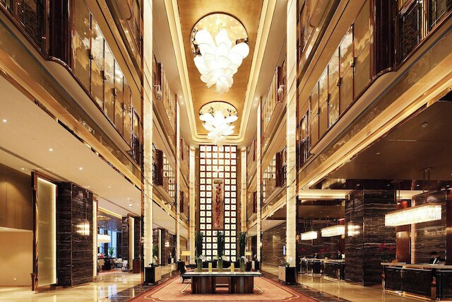 ウィンダム グランド プラザ ロイヤル ホアユィ重慶 (重慶華宇温徳姆至尊豪廷大酒店)