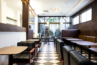 喫茶、食堂、民宿。なごのや