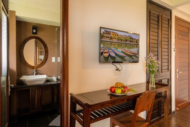 カーム ハウス ホテル - ホイ アン