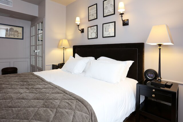 ホテル サン ルイ ピガール