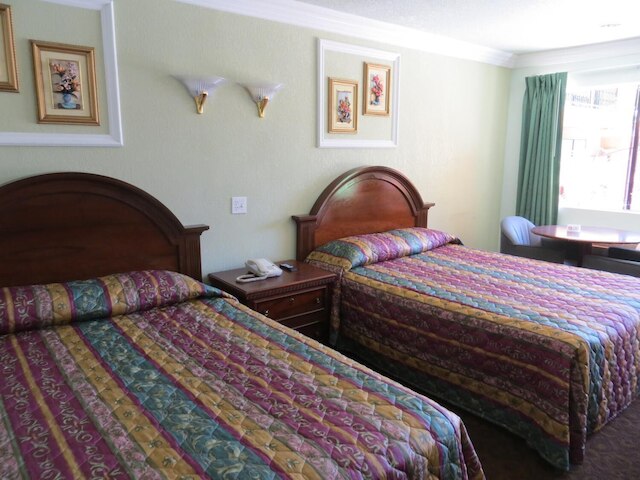 アズーサ イン モーテル