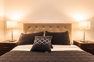 ライフ スイーツ - フォート ヨーク セントラル コンド