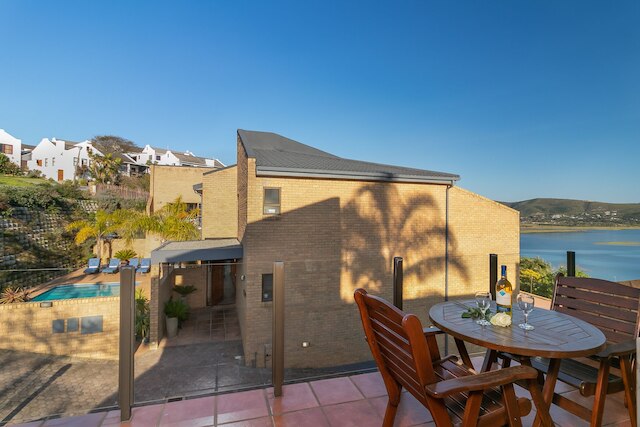 オーバーメール ゲスト ハウス