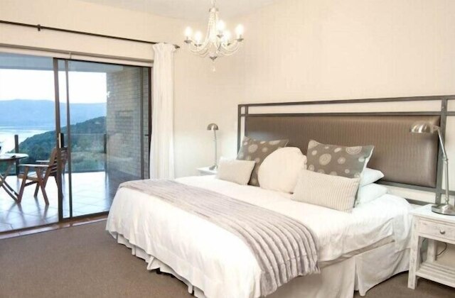 オーバーメール ゲスト ハウス