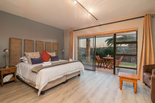 オーバーメール ゲスト ハウス