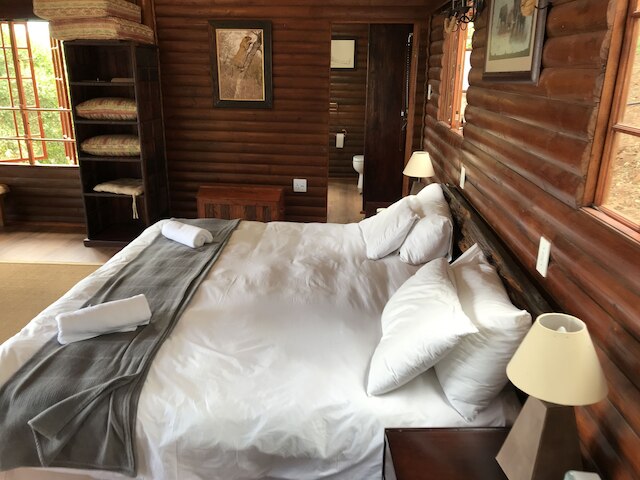 アマフ フォレスト ロッジ