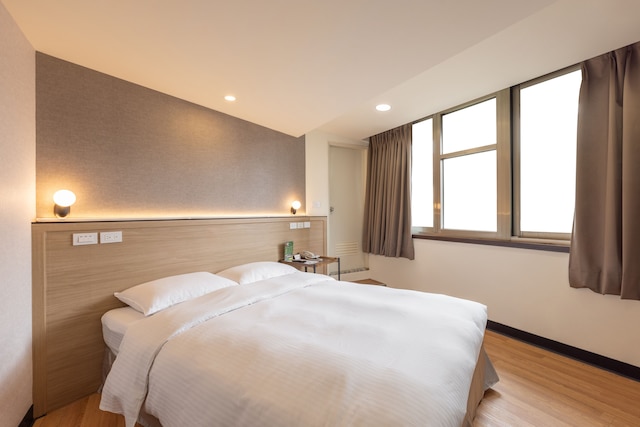 ニュー ワールド ホテル (洛碁大飯店新仕界)