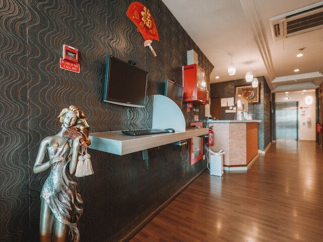 ザ ノーブル  ホテル