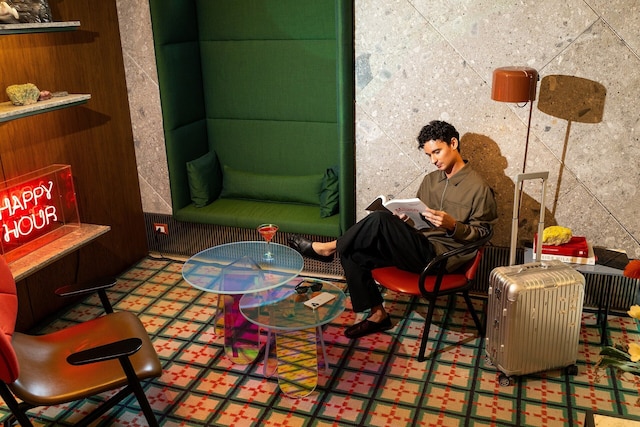 ルーム メイト コレクション ジュリア, ミラン