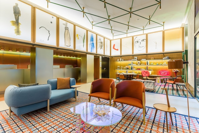 ルーム メイト コレクション ジュリア, ミラン