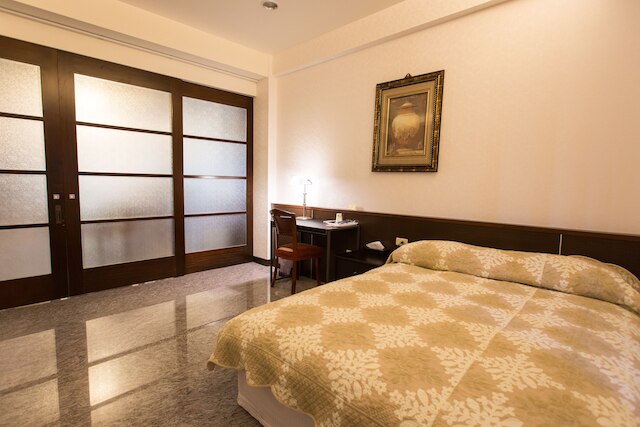 エウレカ フーチェン ゲストハウス (發現.府城)