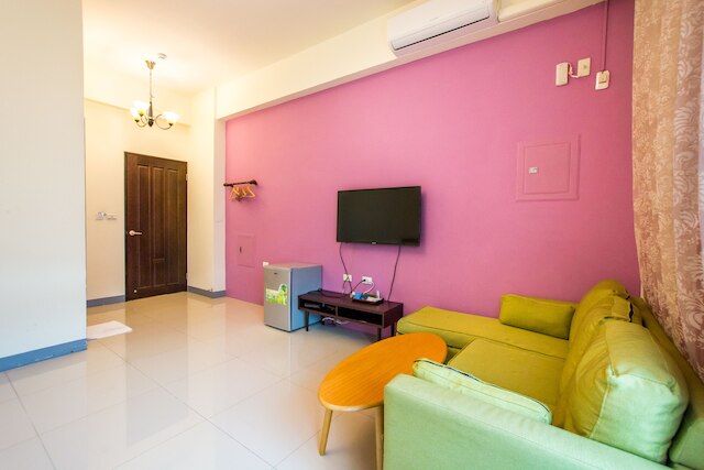 ケンディン ムーチェン イン (墾丁沐晨旅店)