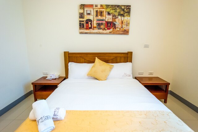 ケンディン ムーチェン イン (墾丁沐晨旅店)