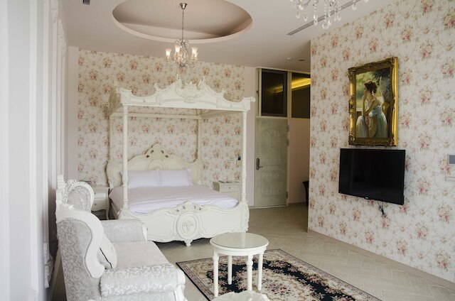 ブリス (幸福天使花園民宿)