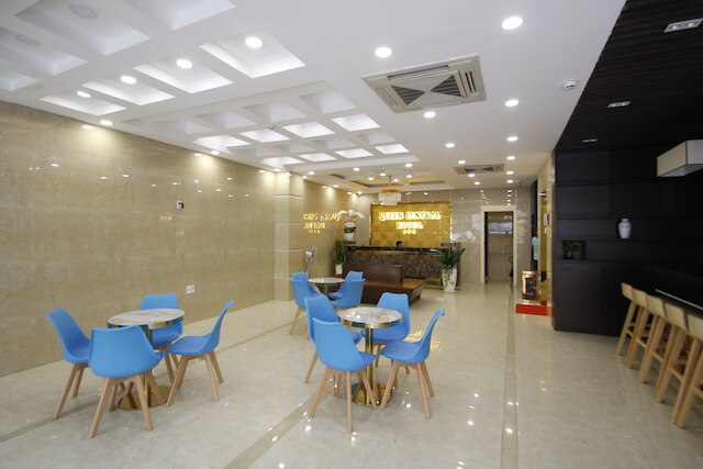 クイーン セントラル ホテル