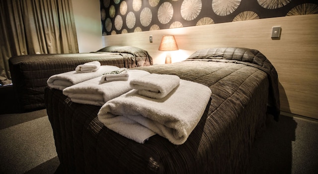 ザ レースコース ホテル & モーターロッジ