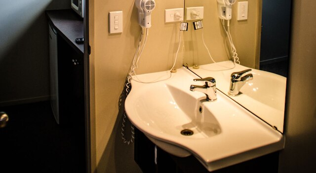 ザ レースコース ホテル & モーターロッジ