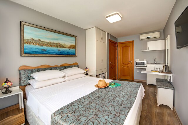 エリート ホテル バイ MK