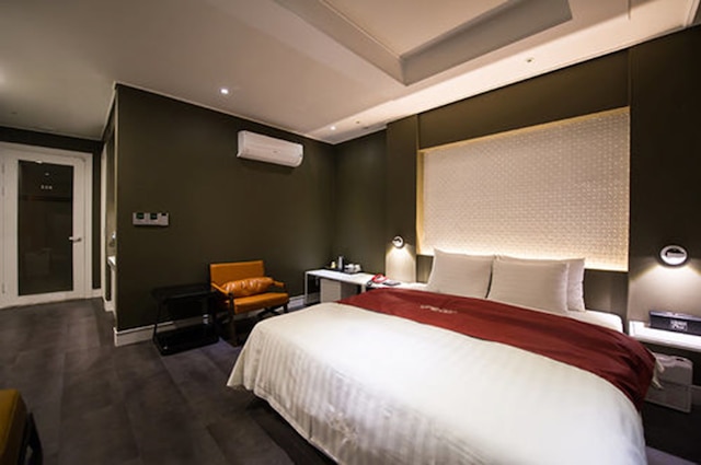 ホテル フロース