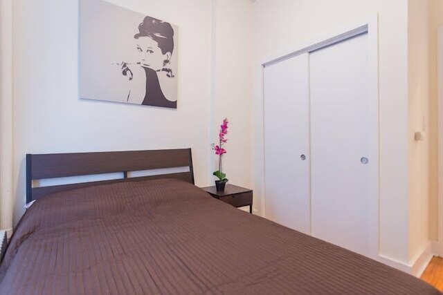 ビューティフル 1 ベッドルーム アパートメント