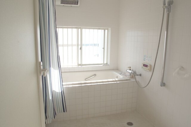 ゲストハウス & スパ LOHASHOME