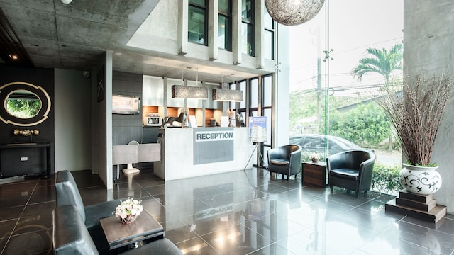 B2 ブラック ビジネス & バジェット ホテル