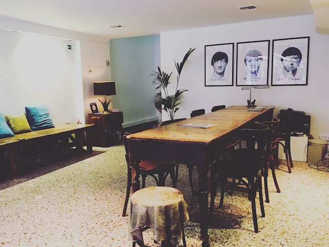 コンシェルジュ モナスティラキ