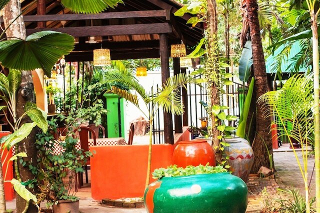 アンコール ユヌ フォワ ホーム ステイ