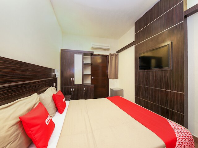 OYO 108 ゴールデン パレス ホテル