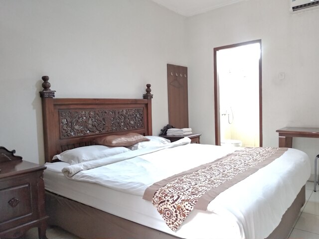 デ ハリムン ゲスト ハウス