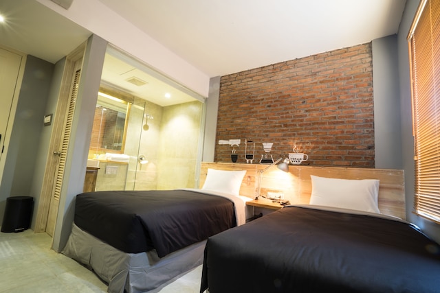 サマーバード - ベッド アンド ブラッスリー